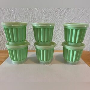 Tupperware Green Dessert Molds Set